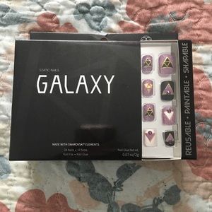 Static nails re-usable press on nails